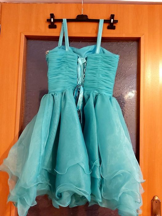 Rochie ideala pentru petreceri sau majorat