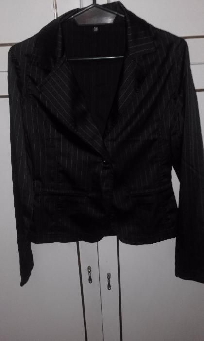 Дамско пролетно-есенно сако