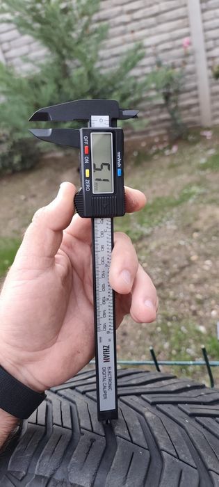 Anvelope 235/45/R18