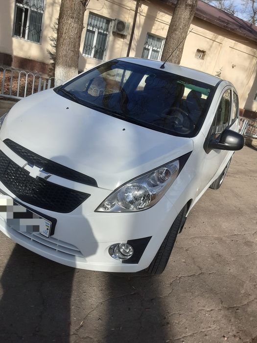 Chevrolet spark 2016. Moshina o'zimniki. Salondan. Faqat benzida yurga