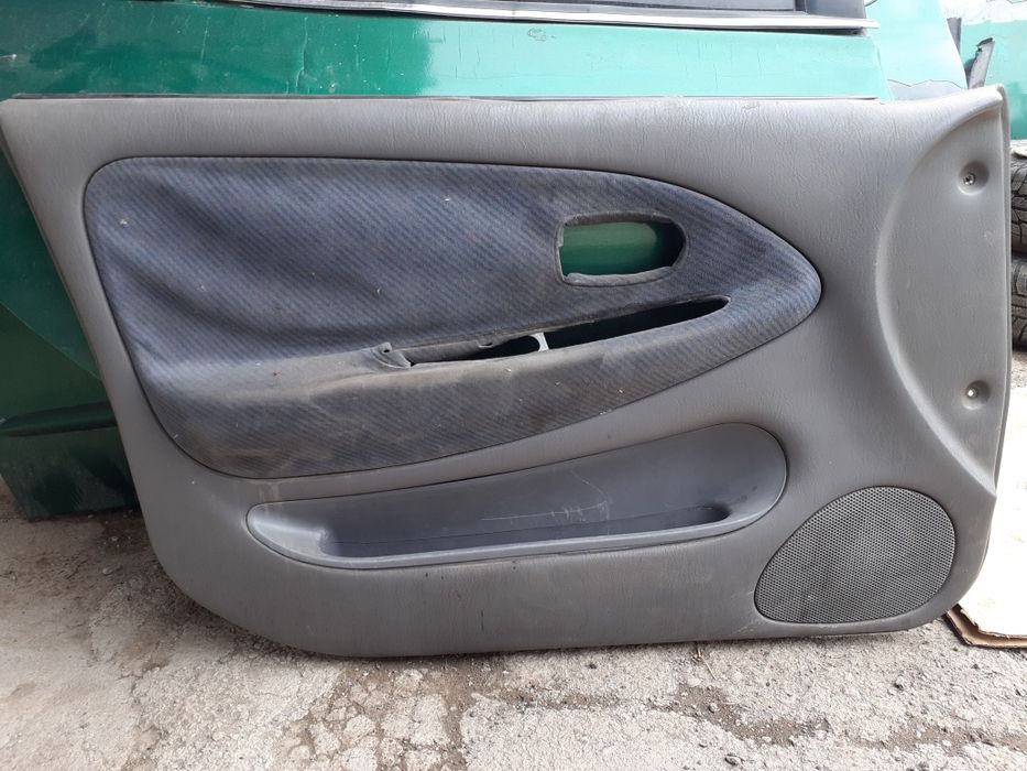Двери на Hyundai Avante 1998