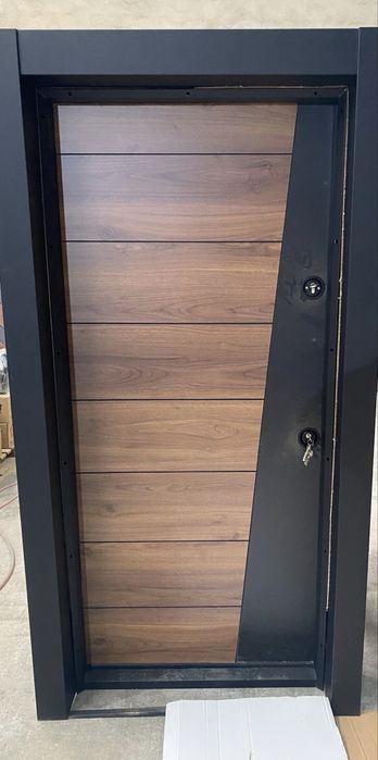 Входни блиндирани метални врати алуминиеви за баня пвц промоция