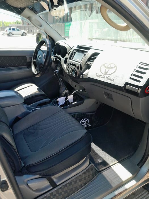 Продаётся машина тайота