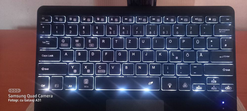 Mini Tastatura si Mouse Royal 197BT200, Wireless, Mouse, Touchpad, Ilu