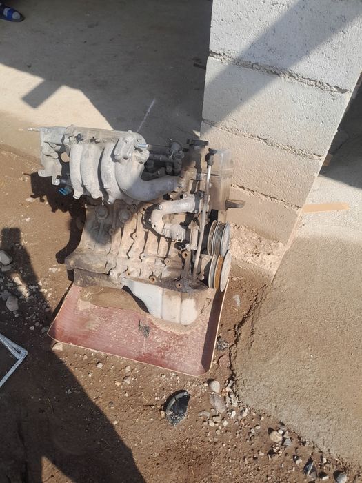 Мотор карина е 1,6