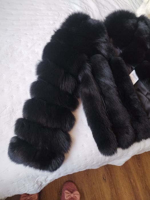 Haina din blana naturala