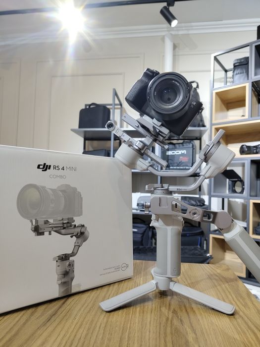 Dji DJI RS 4 Mini Combo