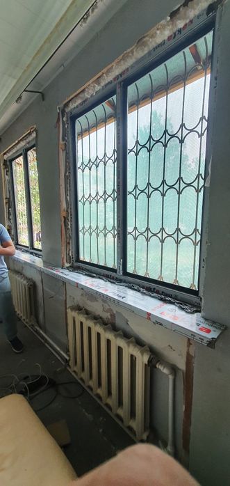 Akfa eshik rom vitrajla