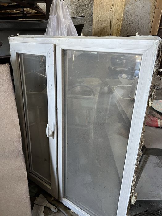 Продам  окна плстиклвые разные есть
