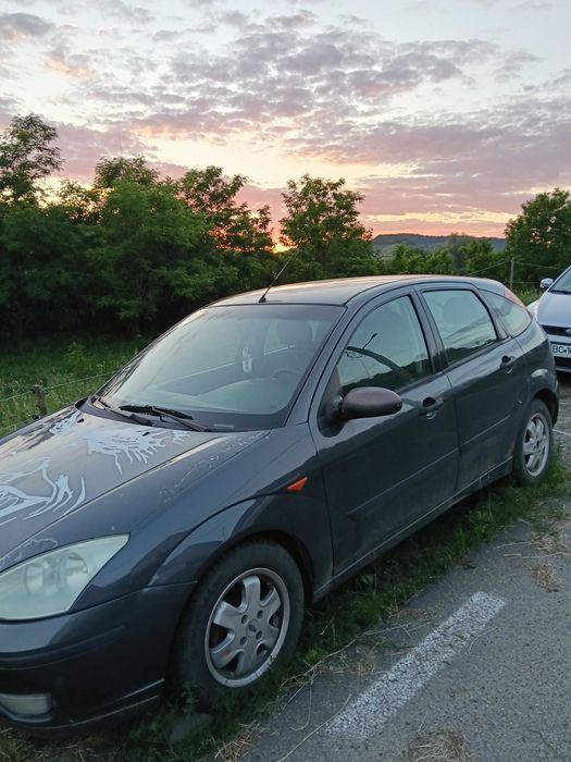Ford focus  de vanzare
