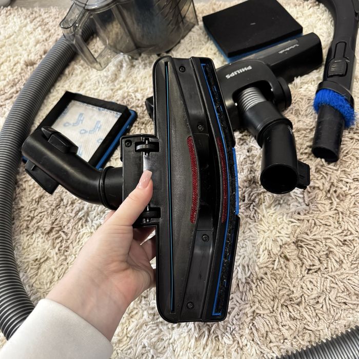 Пылесос Philips PowerPro Compact 1900W (б/у)