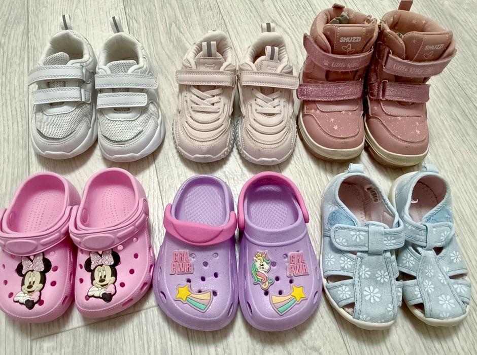 Продам детскую обувь (21-24рр)