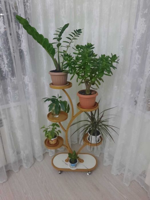 Продам подставку для цветов