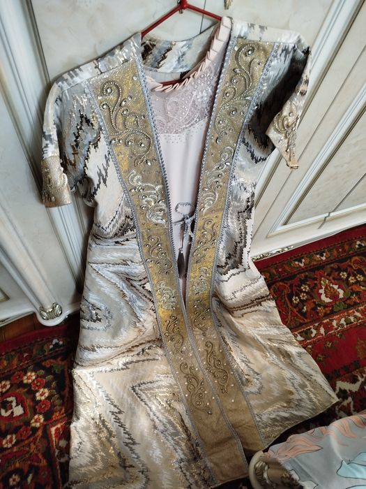 Kiyim kechaklar ayollar