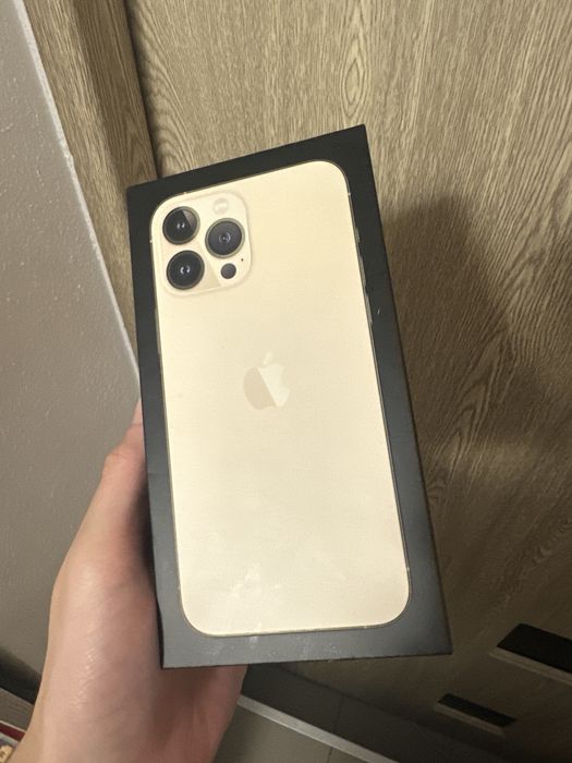 Iphone 13pro max gold cu cutie