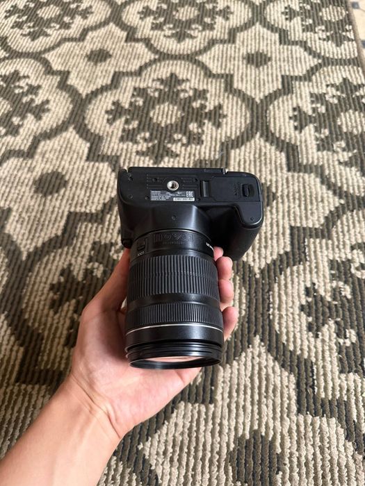 Canon EOS 200Dii