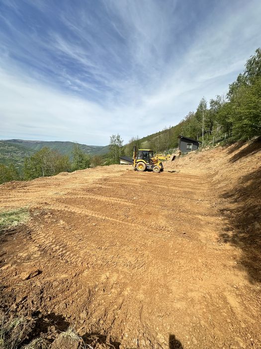 Teren  1363 m2 MUNTELE  RECE !