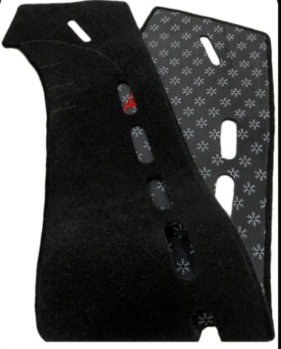 Продам накидку на панель на  ваз 2114-15