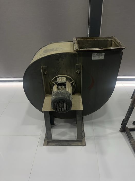 Матор редуктор сотилади