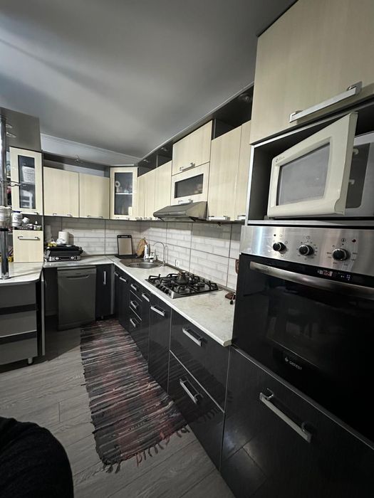 Кухонный гарнитур.