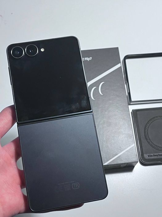 Samsung Z Flip 7