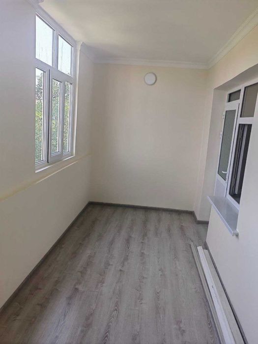 Продается квартира в Яшнабадском Тузел-1. 3-х ком 77-серия не торец