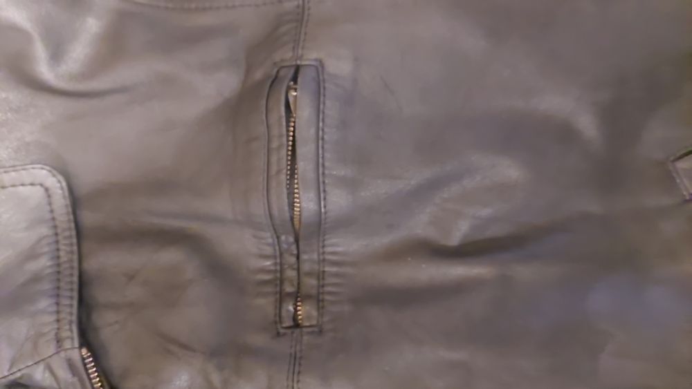 Scurtă din piele naturala