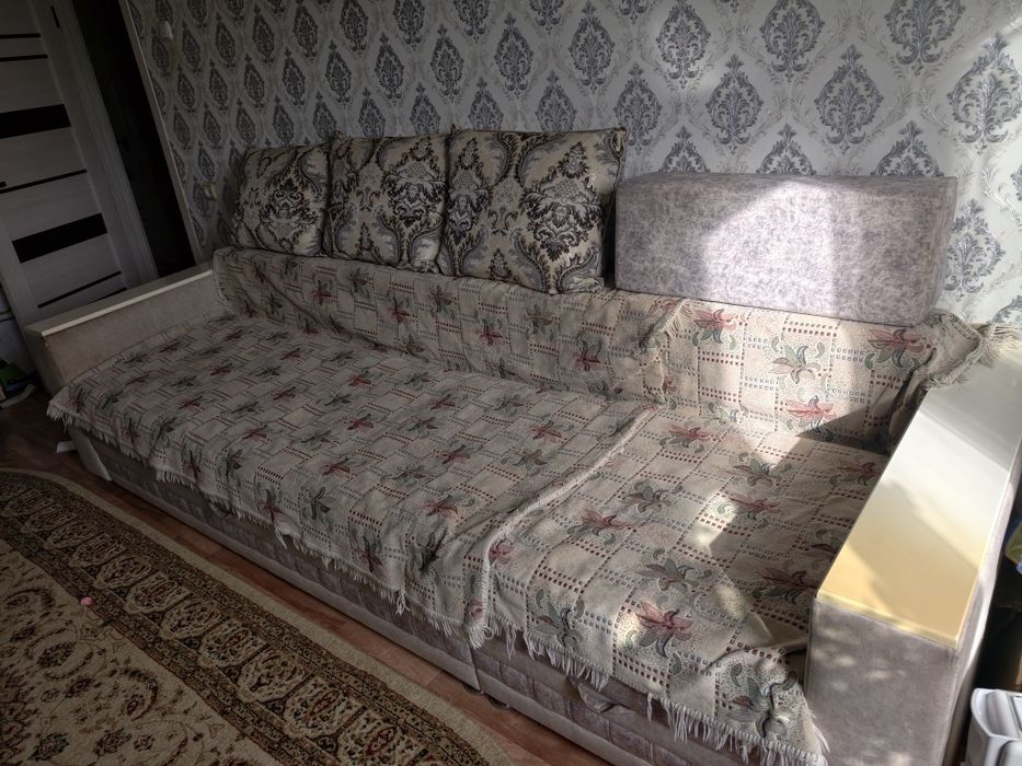 Продам диивваанн