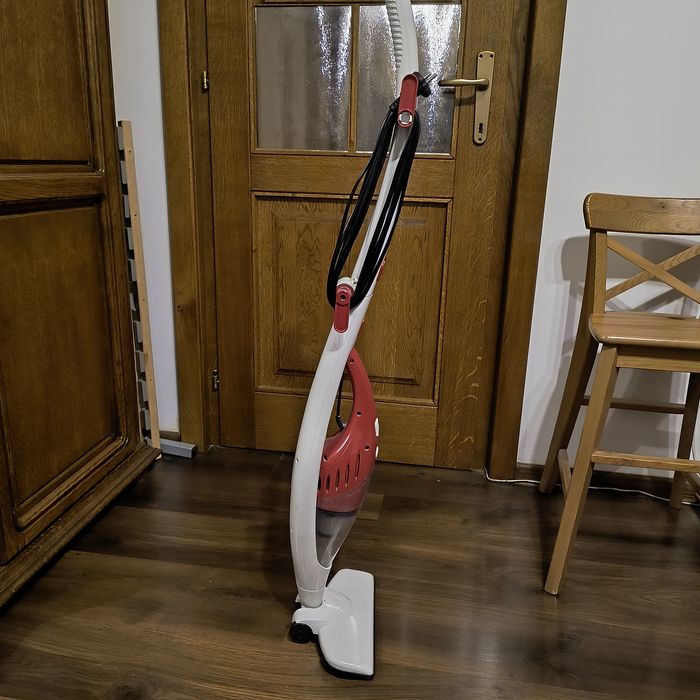 Aspirator vertical cu fir