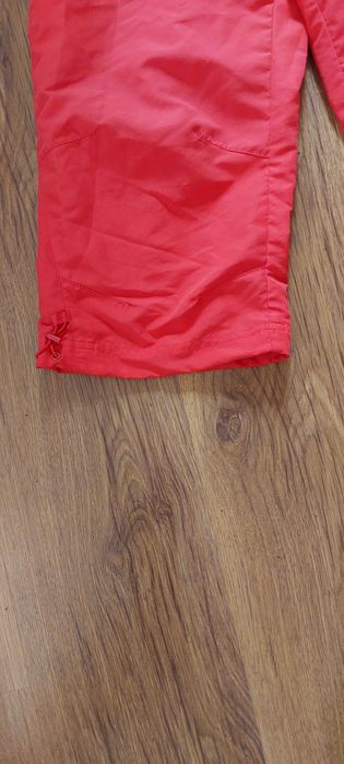 Дамски спортен панталон Puma, размер XS.