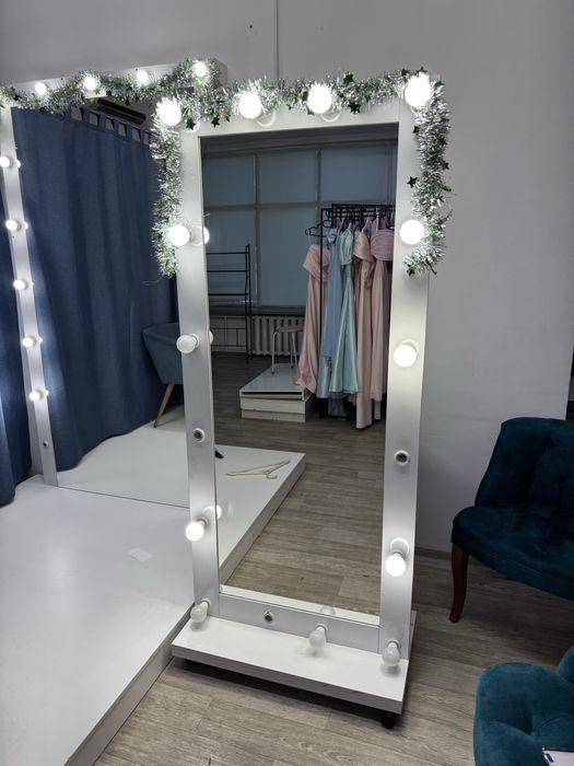 Зеркало с подсветкой