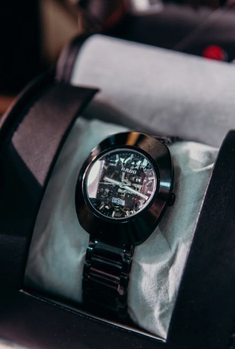 Продам часы RADO