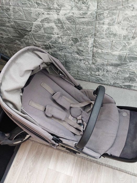 Бебешка количка Cybex Talos S Lux с черно шаси