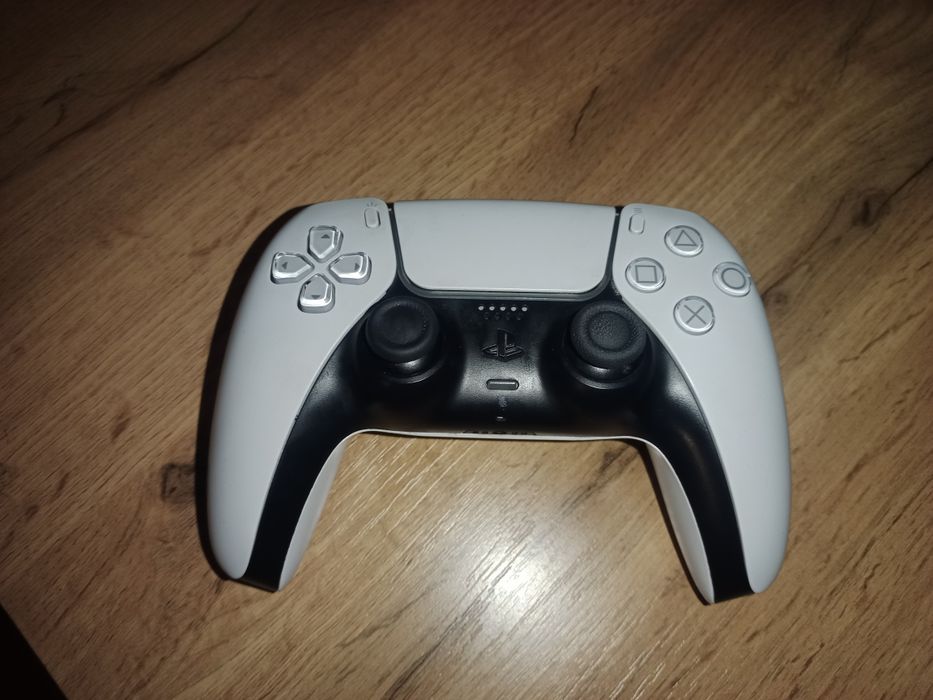 Джостик от play station 5