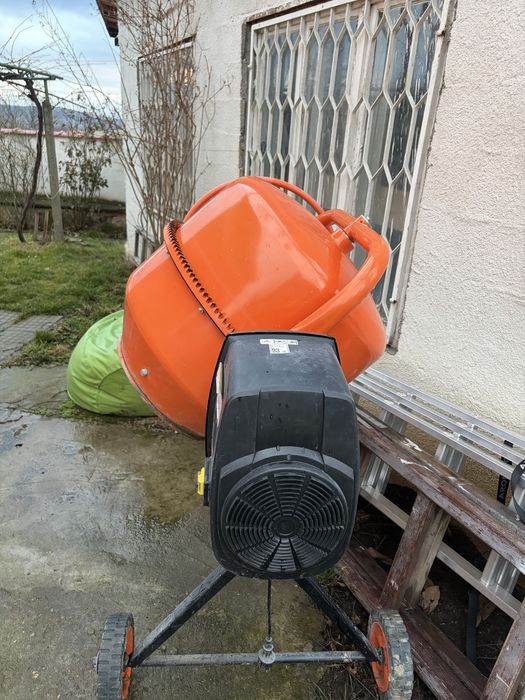 Бетонобъркачка HCM650