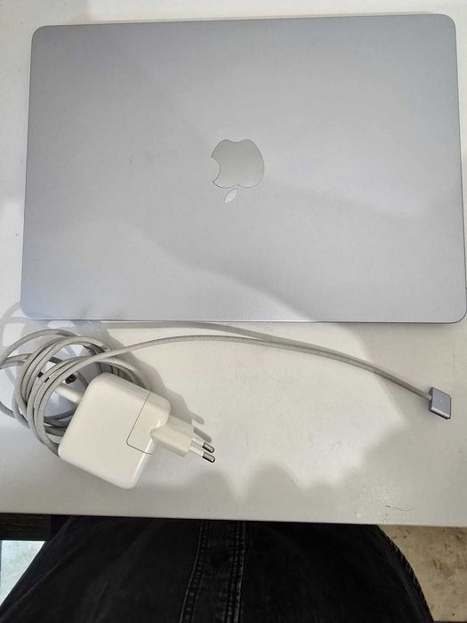 MacBook Air M4 13.6" Mid 2025 256Gb Bmg Amanet 104072