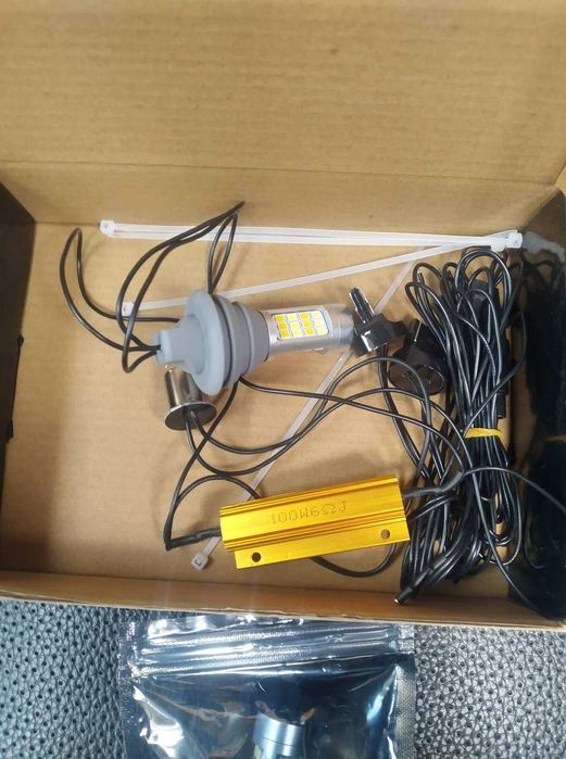 LED Диодни дневни светлини крушки с мигач и габ DRL+Turn Light  2x20W