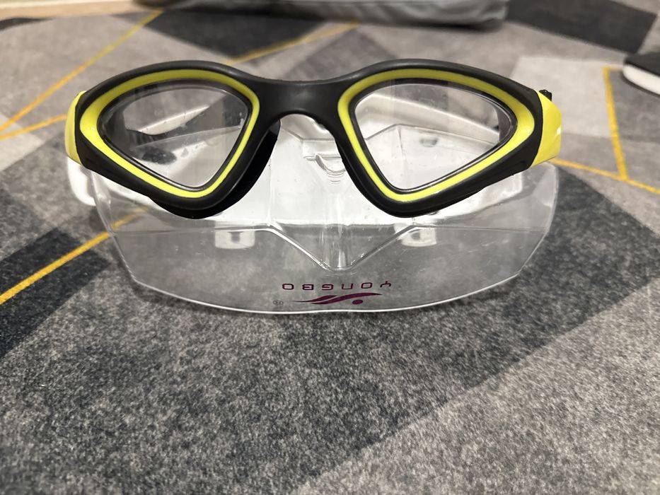 Очки для плавания