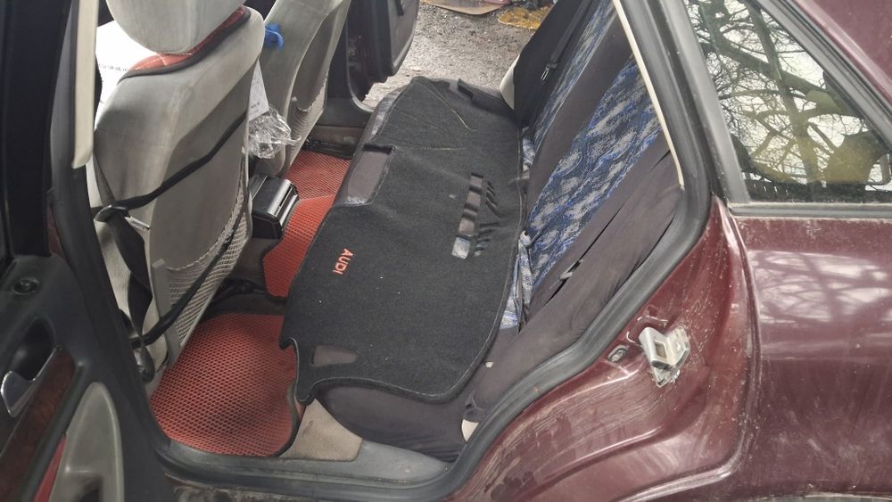 Audi   a4  1997 год