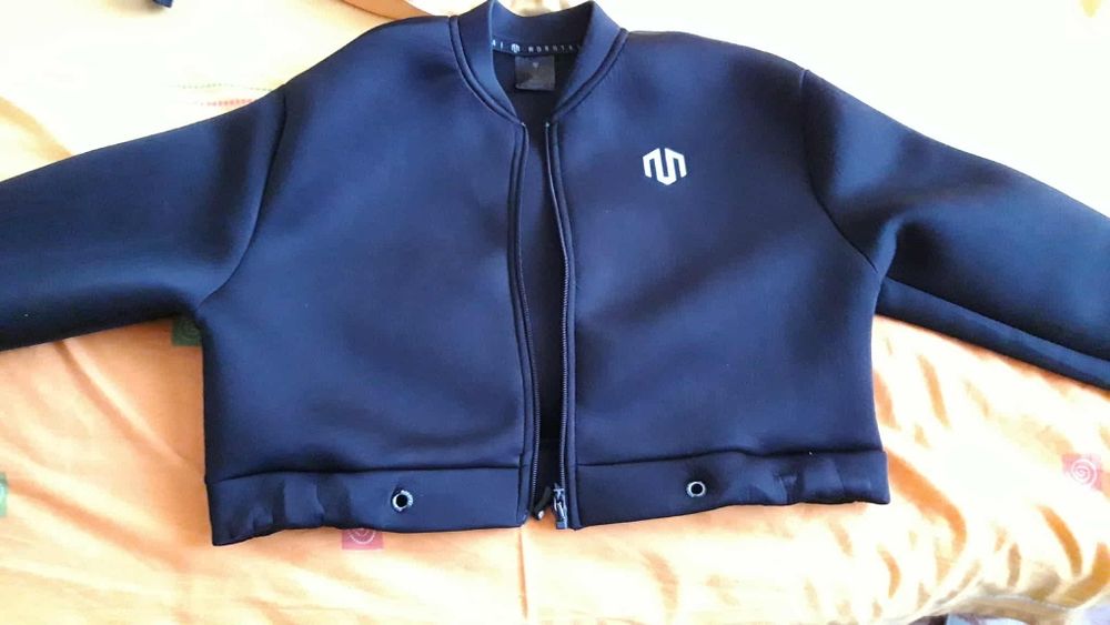 Дамска спортна горница от Холандия