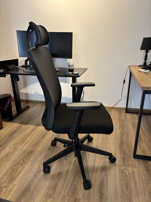 Scaun ergonomic de birou cu suport pentru cap