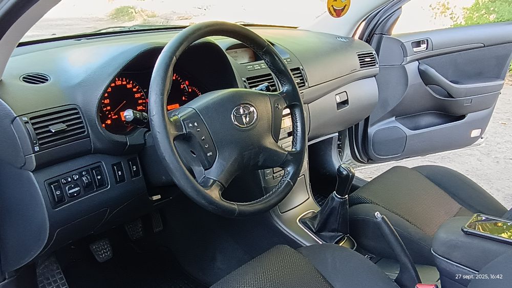 TOYOTA Avensis 2005 — imagine 4