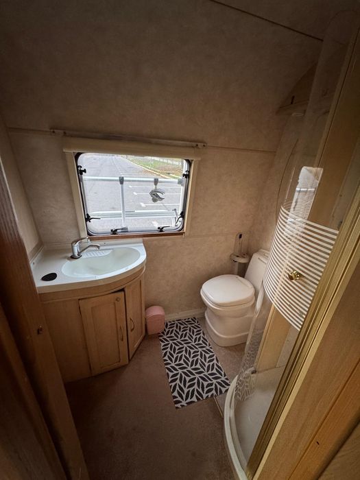 Rulota Elddis 2000, Impecabila, lux nu vorbe