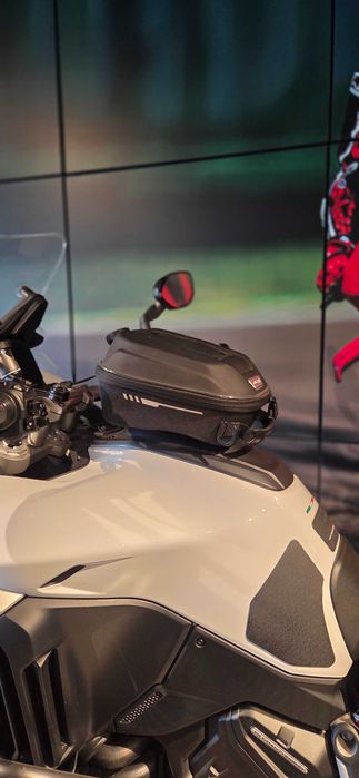 HobbyMoto vinde Ducati Multistrada V4S Travel & Radar