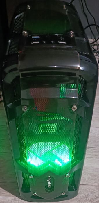 PC gaming Ryzen™ 7 2700x/ RX 590 8 GB/ 16 Gb RAM/ SSD 128GB + 1TB