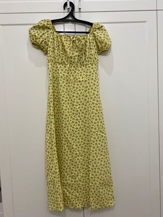 Продам летние платья