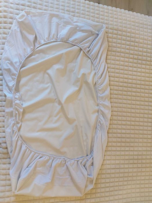 Детска кошара + матрак + антирефлуксна възглавница + протектор 2 бр