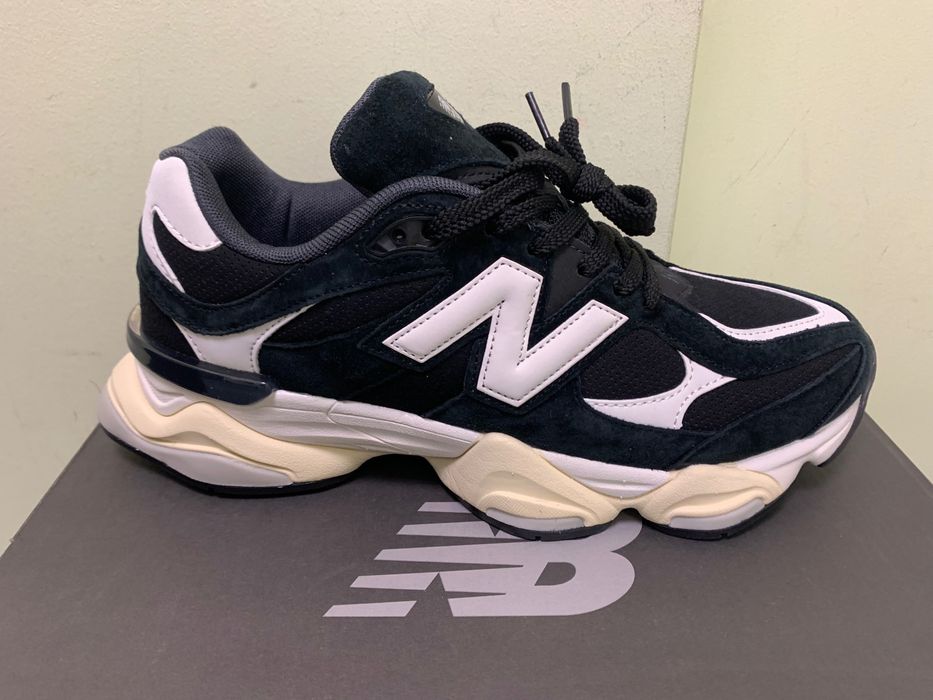 Нови мъжки маратонки New Balance 9060 черно бели 44 номер