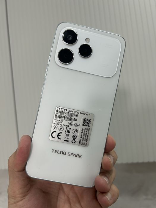 Tecno Spark 40 256GB телефон