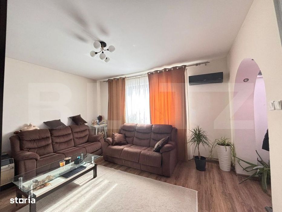 Casa spatioasa + teren 2700 mp in zona Gaesti  3 dormitoare, garaj + s
